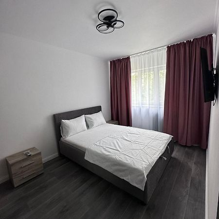 Apartament 3 Camere Trapezului Bukarest Exteriör bild