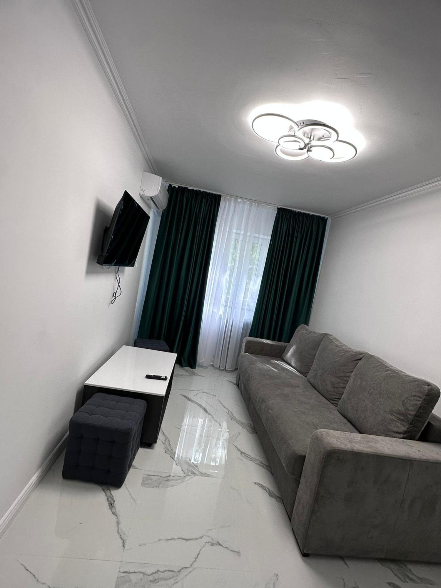 Apartament 3 Camere Trapezului Bukarest Exteriör bild
