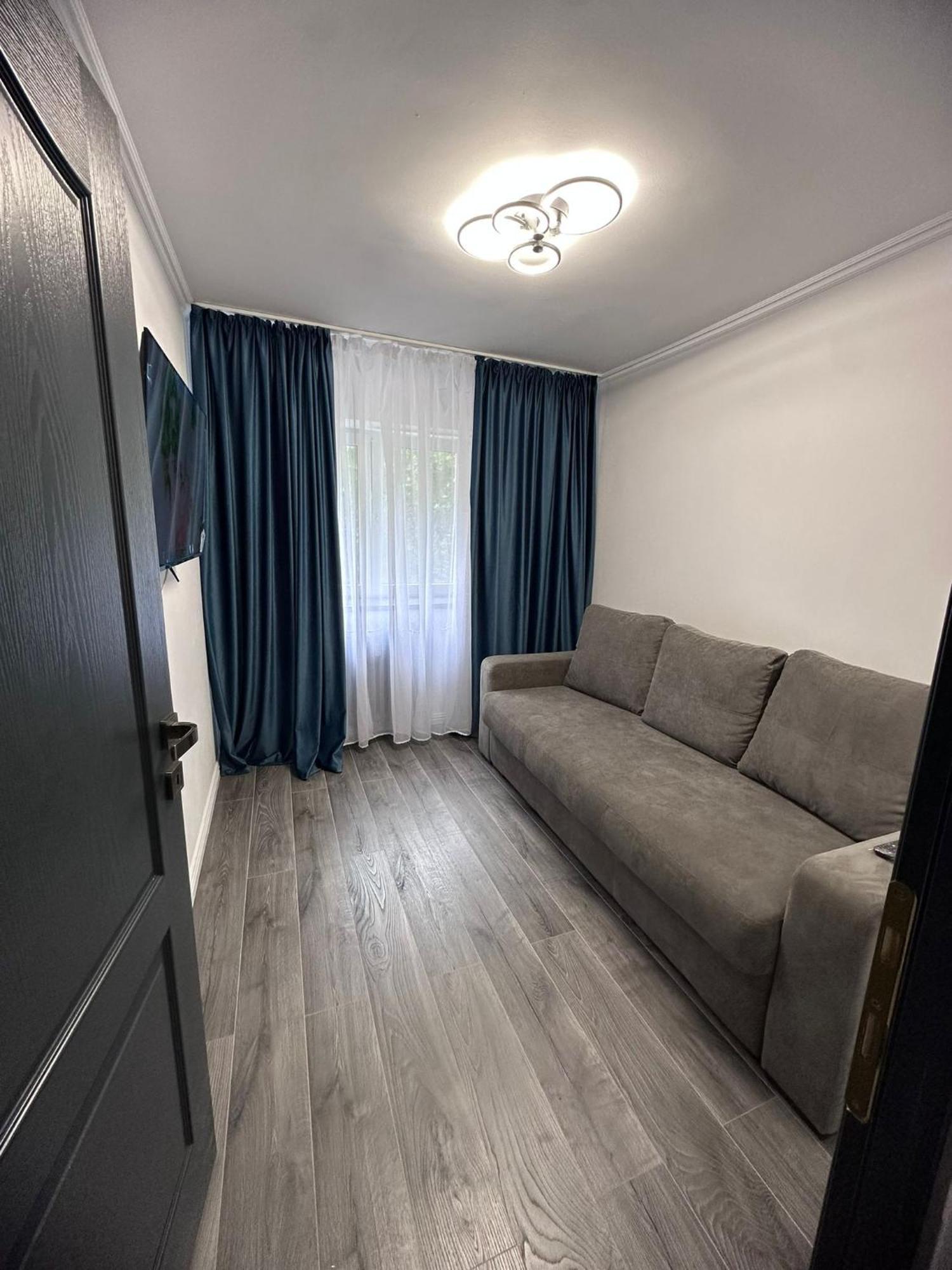 Apartament 3 Camere Trapezului Bukarest Exteriör bild