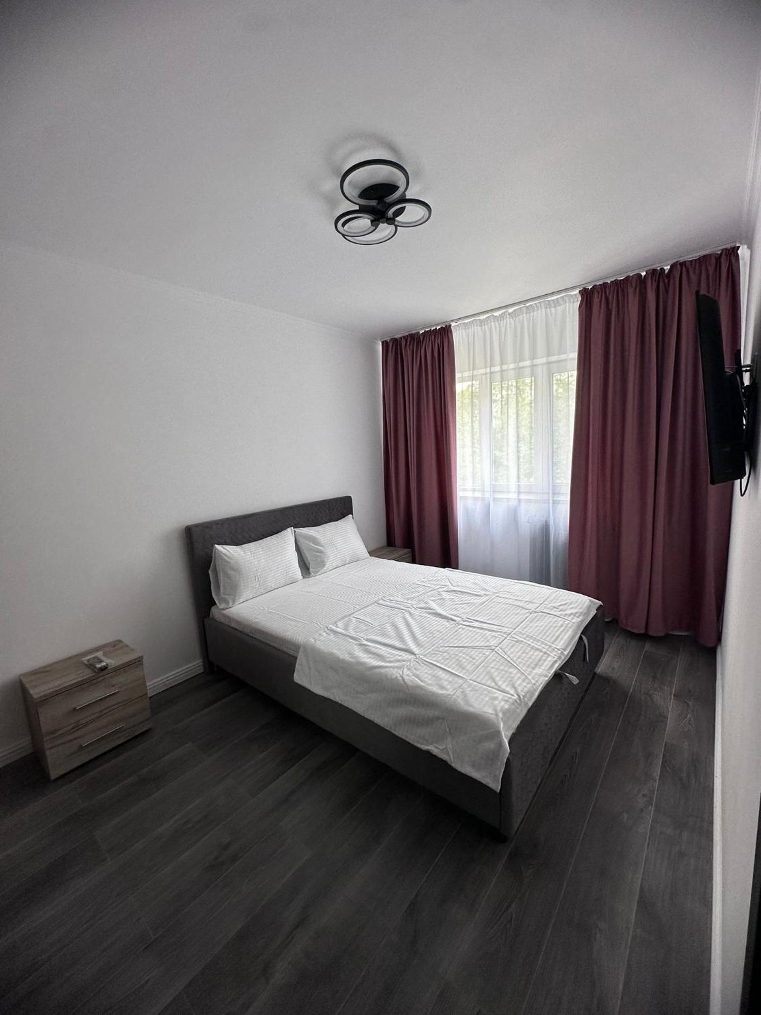 Apartament 3 Camere Trapezului Bukarest Exteriör bild